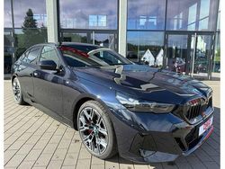 Carbonschwarz metallic Gebraucht 2024 BMW i5 M Sport Limousine | 54.991 € (Fairer Preis)