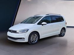 Pure white Gebraucht 2025 VW Touran Comfortline Van / Kleinbus | 36.490 € (Fairer Preis)