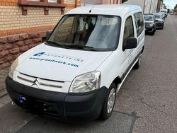 Weiß Gebraucht 2007 Citroën Berlingo Van / Kleinbus | 2.250 € (Fairer Preis)