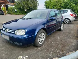 Blau Gebraucht 1999 VW Golf IV Kleinwagen | 1.000 € (Fairer Preis)