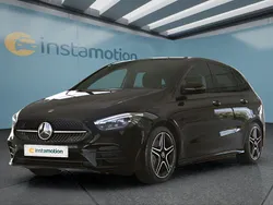 Schwarz Gebraucht 2021 Mercedes B250e Van / Kleinbus | 28.499 € (Teuer)