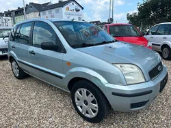 Grau Gebraucht 2004 Ford Fusion Limousine | 2.750 € (Fairer Preis)