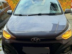 Grau Gebraucht 2018 Hyundai i20 Trend Kleinwagen | 9.900 € (Fairer Preis)