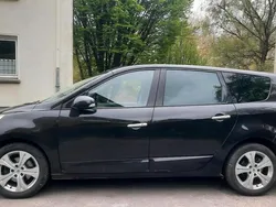 Schwarz Gebraucht 2010 Renault Grand Scénic III Van / Kleinbus | 3.550 €