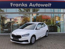 Weiß Gebraucht 2022 Skoda Fabia Active Limousine | 10.900 € (Superpreis)