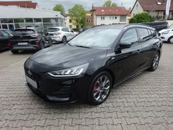 Schwarz Gebraucht 2023 Ford Focus ST-Line X Limousine | 25.990 € (Teuer)
