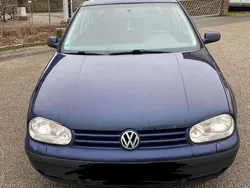 Blau Gebraucht 1999 VW Golf IV Kleinwagen | 1.990 € (Etwas zu teuer)