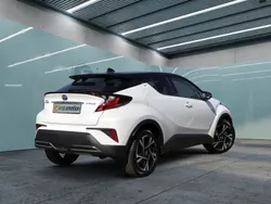 Grau Gebraucht 2023 Toyota C-HR Team SUV | 28.588 € (Superpreis)