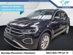 Deep black perleffekt Gebraucht 2024 VW T-Roc Style SUV | 26.999 € (Guter Preis)