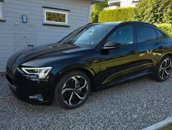 Schwarz Gebraucht 2021 Audi e-tron Advanced SUV | 34.550 € (Fairer Preis)