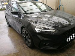 Schwarz Gebraucht 2020 Ford Focus ST-Line Kombi | 12.750 € (Fairer Preis)