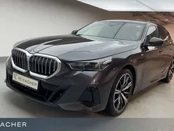 Sophistograu brillantefffekt Neu 2025 BMW 540 M Sport Kombi | 76.990 € (Superpreis)