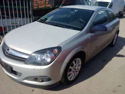 Silber Gebraucht 2006 Opel Astra GTC Coupé | 2.485 € (Fairer Preis)