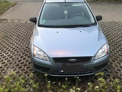 Blau Gebraucht 2006 Ford Focus Limousine | 1.800 € (Fairer Preis)
