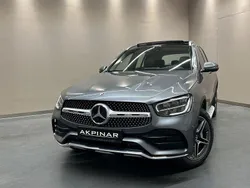 Grau Gebraucht 2021 Mercedes GLC300e AMG line SUV | 44.800 € (Teuer)