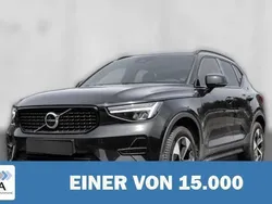 Schwarz metallic Gebraucht 2023 Volvo XC40 Plus SUV | 36.200 € (Fairer Preis)