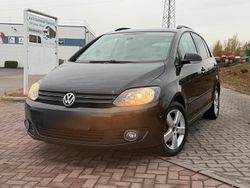 Schwarz Gebraucht 2010 VW Golf Plus Cross Team Van / Kleinbus | 3.399 € (Guter Preis)
