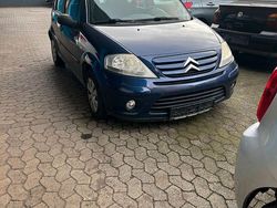 Violett Gebraucht 2005 Citroën C3 Limousine | 550 € (Guter Preis)