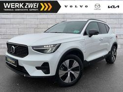 Weiß Gebraucht 2022 Volvo XC40 Plus SUV | 32.900 € (Fairer Preis)
