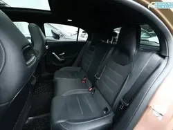 Rosegold metallic Gebraucht 2022 Mercedes A190 Edition Limousine | 28.251 €