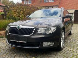 Braun Gebraucht 2011 Skoda Superb Elegance Kombi | 7.200 € (Fairer Preis)