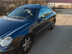 Blau Gebraucht 2006 Mercedes CLK220 Avantgarde Coupé | 2.700 €