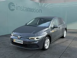 Grau Gebraucht 2023 VW Golf VIII Life Limousine | 21.599 € (Guter Preis)