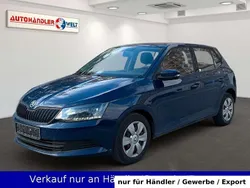 Blau Gebraucht 2015 Skoda Fabia Kleinwagen | 3.999 € (Guter Preis)