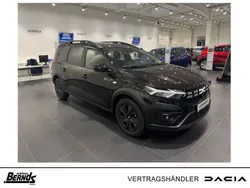 Perlmuttschwarz metallic Neu 2025 Dacia Jogger Expression Kombi | 21.999 € (Fairer Preis)
