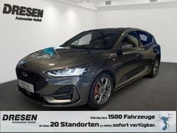 Metallic) (grau Gebraucht 2024 Ford Focus ST-Line Limousine | 23.950 € (Guter Preis)
