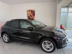 Tiefschwarz Gebraucht 2022 Porsche Macan SUV | 54.780 € (Superpreis)