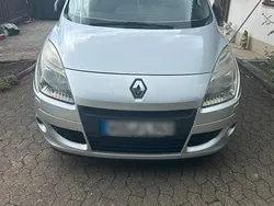 Silber Gebraucht 2011 Renault Scénic III Van / Kleinbus | 5.300 €
