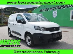 Weiß Gebraucht 2022 Peugeot Partner Premium Van / Kleinbus | 11.940 € (Fairer Preis)