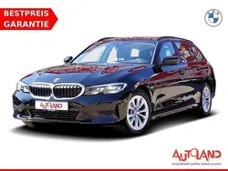 Schwarz Gebraucht 2020 BMW 318 Kombi | 24.950 € (Etwas zu teuer)