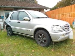 Silber Gebraucht 2003 Mercedes ML400 SUV | 4.480 € (Fairer Preis)