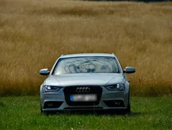 Silber Gebraucht 2012 Audi A4 Kombi | 15.999 €