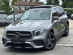Grau Gebraucht 2021 Mercedes GLB200 AMG line SUV | 29.700 € (Fairer Preis)