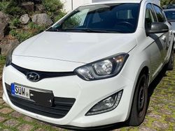 Weiß Gebraucht 2014 Hyundai i20 Classic Limousine | 4.700 € (Fairer Preis)