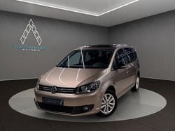 Beige Gebraucht 2012 VW Touran Style Van / Kleinbus | 10.900 € (Fairer Preis)