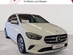 Andere Gebraucht 2023 Mercedes B180 Style Van / Kleinbus | 21.989 € (Superpreis)