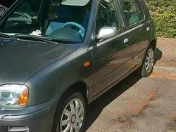 Grau Gebraucht 2002 Nissan Micra Kleinwagen | 1.750 € (Fairer Preis)