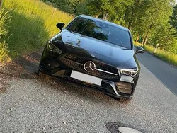Schwarz Gebraucht 2020 Mercedes CLA250 AMG line Limousine | 29.999 €