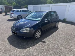 Schwarz Gebraucht 2004 VW Golf IV Sportline Limousine | 2.600 € (Fairer Preis)