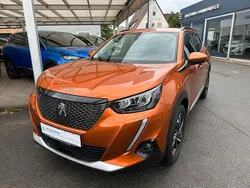 Orange Gebraucht 2021 Peugeot 2008 Allure SUV | 17.990 € (Fairer Preis)