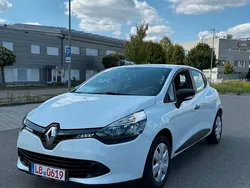 Weiß Gebraucht 2015 Renault Clio IV Kleinwagen | 6.499 € (Fairer Preis)