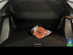 Weiß Gebraucht 2022 Peugeot e-2008 GT SUV | 23.180 € (Teuer)