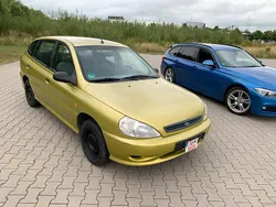 Grün Gebraucht 2002 Kia Rio Kombi | 1.750 € (Guter Preis)