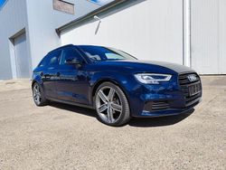 Blau Gebraucht 2017 Audi A3 Sportback Design Kleinwagen | 14.995 € (Guter Preis)