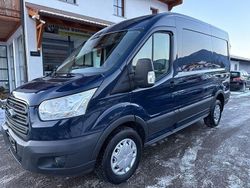 Blau Gebraucht 2017 Ford Transit Trend Van / Kleinbus | 15.999 € (Guter Preis)