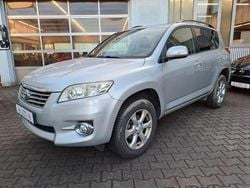 Silver metallic Gebraucht 2011 Toyota RAV4 Life SUV | 11.990 € (Etwas zu teuer)